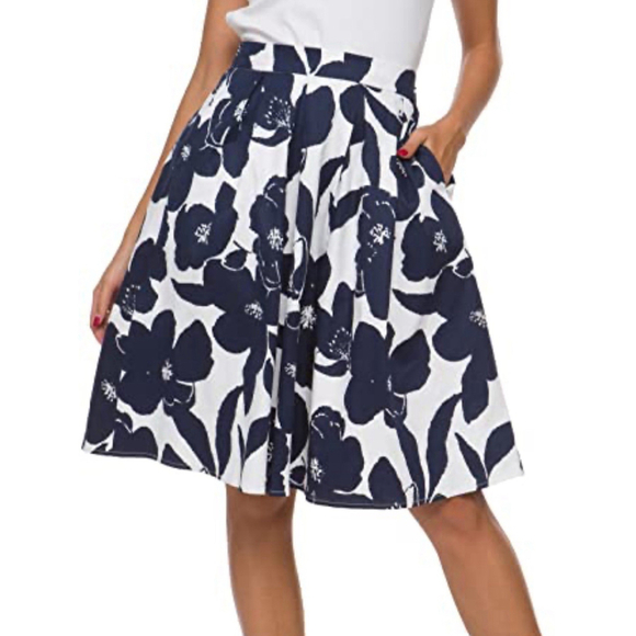 Women’s Floral Blue-White A Line Skirt Zipper Closure Pockets Elastic Waist - Picture 1 of 14